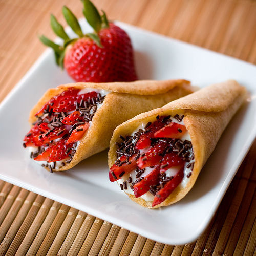littleladyloves:  Every Little Lady Loves a Fruity Wrap