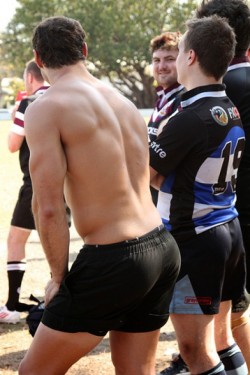 rugbyplayerandfan:  speedobatebuddies:  Speedos,