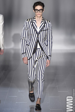 womensweardaily:  Men’s Spring 2015 Collections: Trends SUMMER STRIPES: Gucci Men’s RTW Spring 2015
