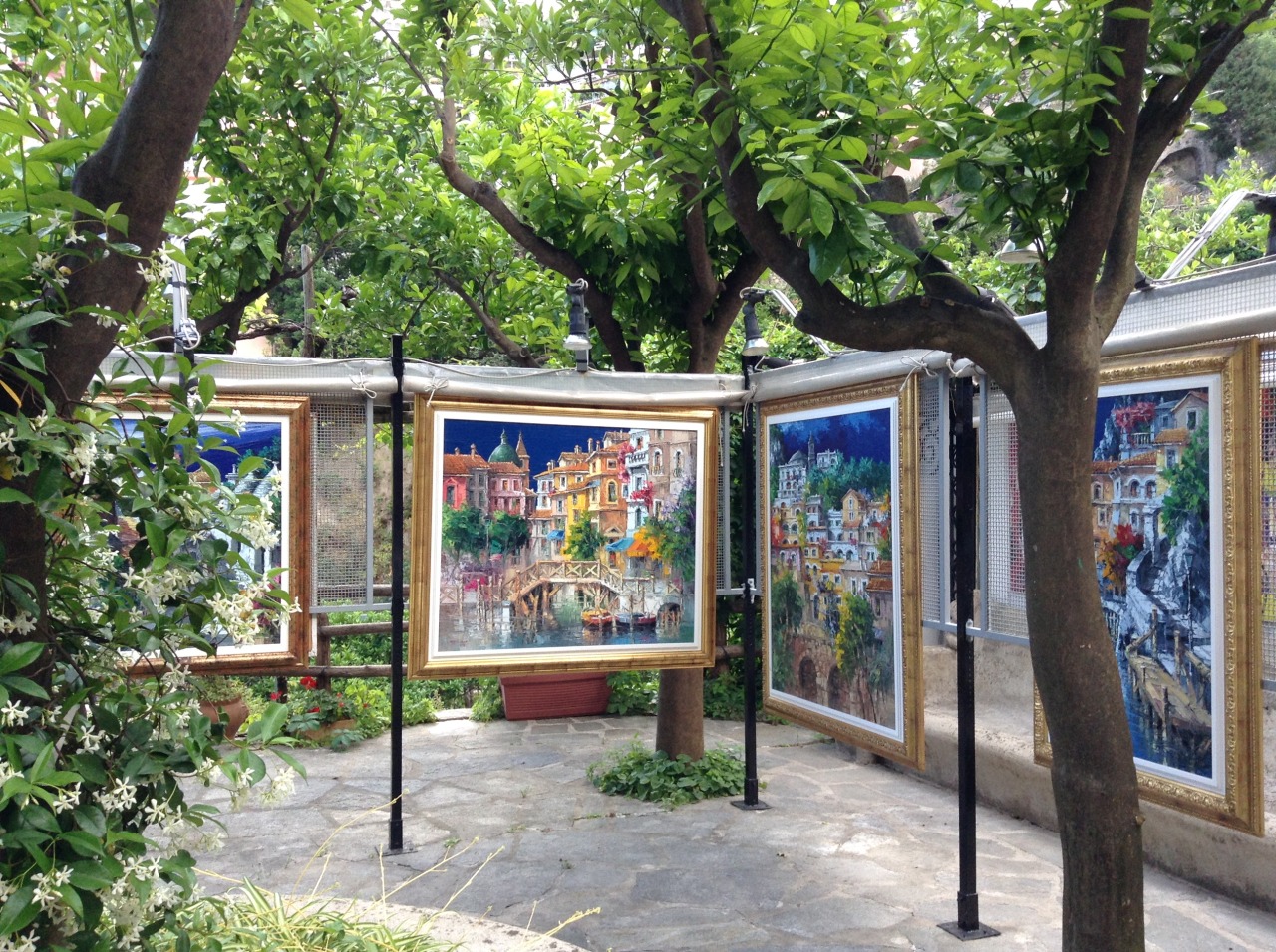 artyizz: Outdoor art gallery in Italy :) 