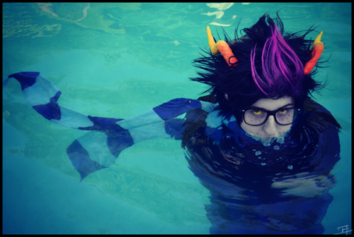 manicfool:Here are a few of my favorite Homestuck cosplays done by very talented people![X] ROXY [X]