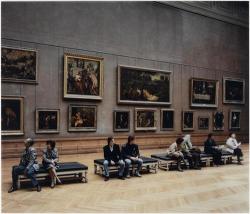  Thomas Struth, Visiteurs, 1989, Musée