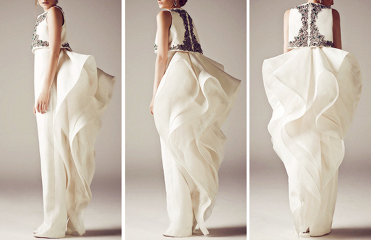 fashion-runways:ASHI STUDIO Couture Fall/Winter 2015