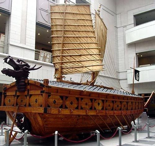 peashooter85:  The Turtle Ships of Medieval Korea, In 1592, the de facto ruler of