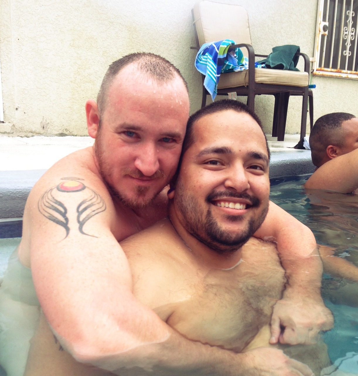 osodelicioso:  kabutocub:  Pool Party (Part 2)  Lol! Jesús you would. :-P and it