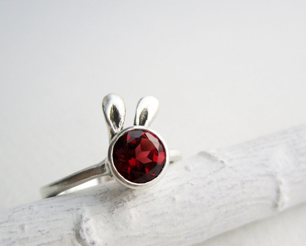wordsnquotes:  culturenlifestyle:Adorable Silver Jewelry Resembles a Variety of Animal