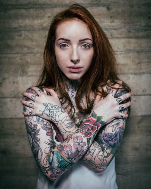 thatattoozone:   Leonora Gabriella phototaker  _marchayden   