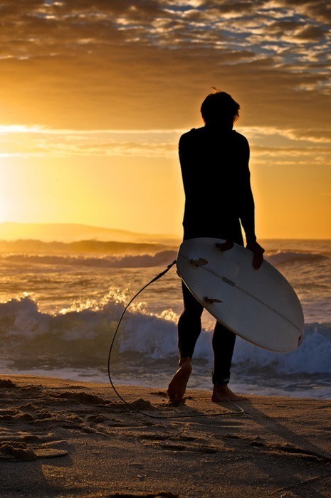 belowtheseawithme:  till-the-universe-ends:  Ƹ̵̡Ӝ̵̨̄Ʒ  Ditch the life float