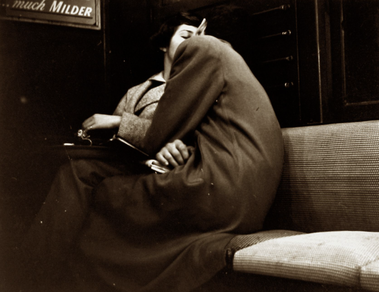 kvetchlandia:
“Arthur Leipzig Subway Lovers, New York City 1949
”