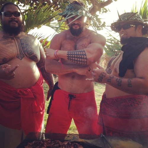 hawaiian-jesus:A whole bunch of Hawaii pics in one postDrogo moved to Hawaii after the whole &ldquo;