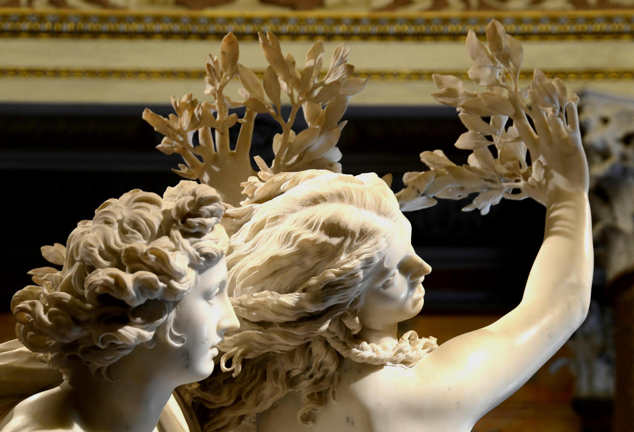 clara–lux:  BERNINI, Gian Lorenzo (1598-1680) Apollo and Daphne, detail1622-1625marble,