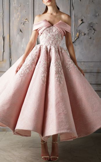 herhappysissywife:  the-fashion-dish: Mark Bumgarner  Couture 2017 The prettiest