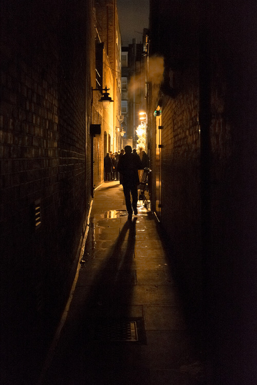 alleyway