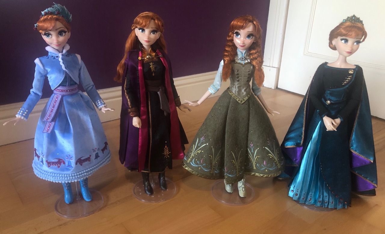 Disney Anna Frozen 2 Collector doll Limited Edition Saks Fifth Ave