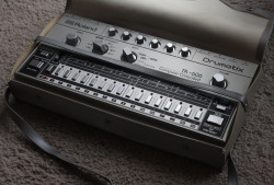 jordanssynths:  Roland TR-606, analog drum machine.