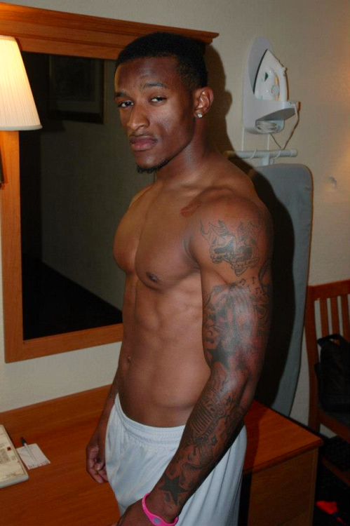 hoodsworld:  Jakar Hamilton   Hoodsworld claims no ownership of photos posted nor ownership of comments made. Being showcased here is not a statement of anyone’s sexual preference. 