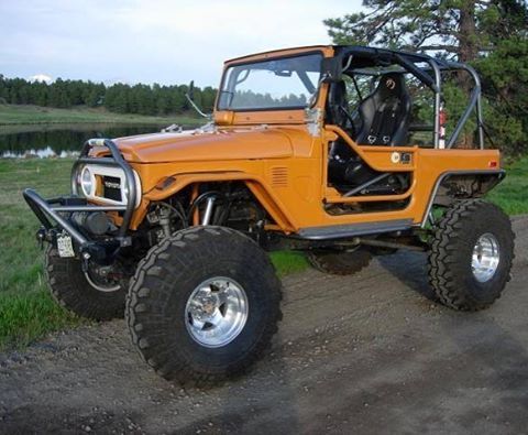 flexrocksrollovers:  Old school FJ   #FlexRocksRollovers #toyota #yota #toyotafj #offroad #offroading #RockCrawler 