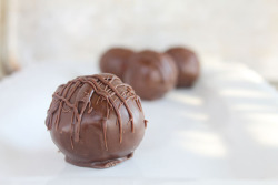 fullcravings:  Peanut Butter Balls