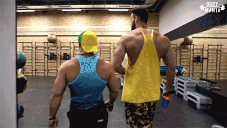 jjsmithmg:2.07M / 6′8FT TALL BODYBUILDER  LUKAS LAKUTSIN