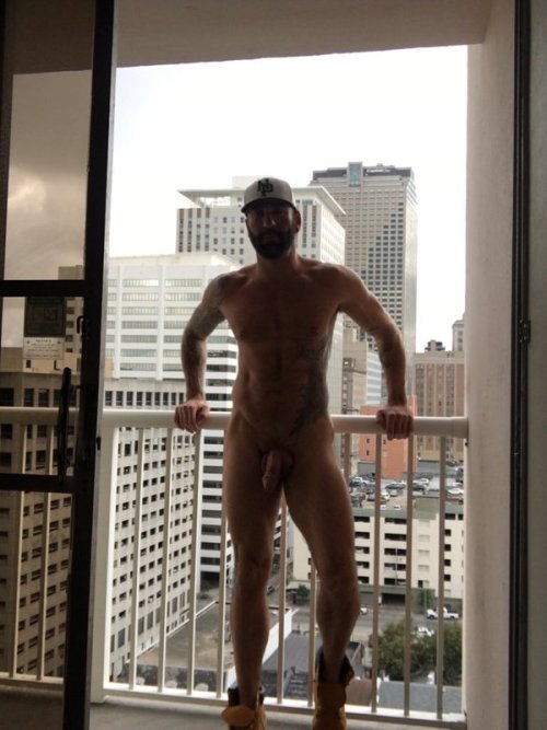 gsocumdump: smokeswapm4m: cansmoker84:  Drew Sebastian is welcome in my hole any time he likes  FUCK