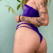 sinfulbiscuit:squeeze me 💫