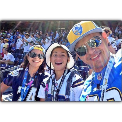 #tbt to Chargers v Jets ✌️🏈 ⚡️