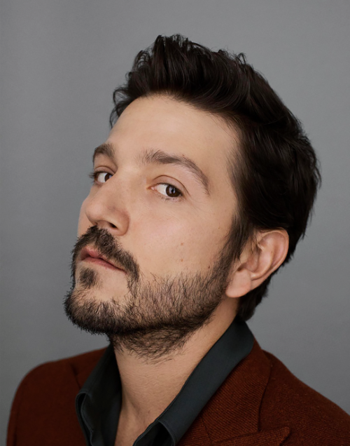 Porn gaelgarcia: DIEGO LUNA© Ashley Frangie / photos