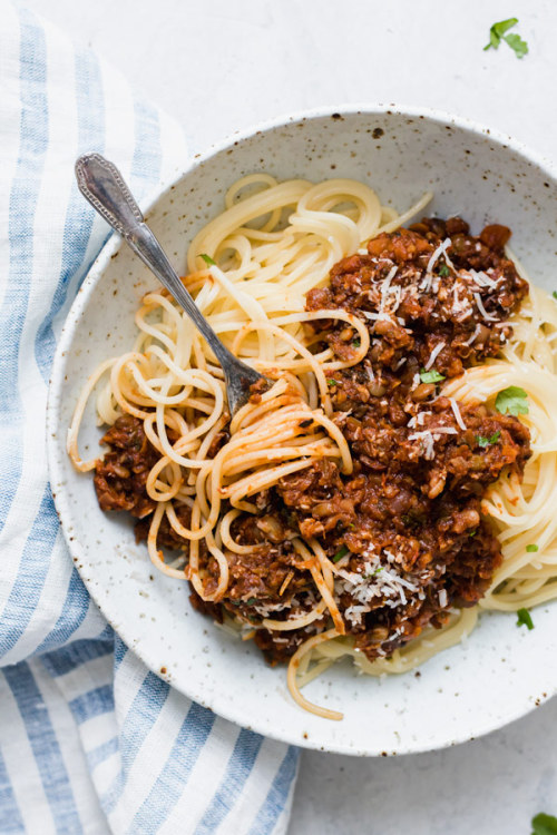 COMFORTING LENTIL BOLOGNESE