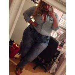 plus-size-barbiee:  Canadian tuxedo