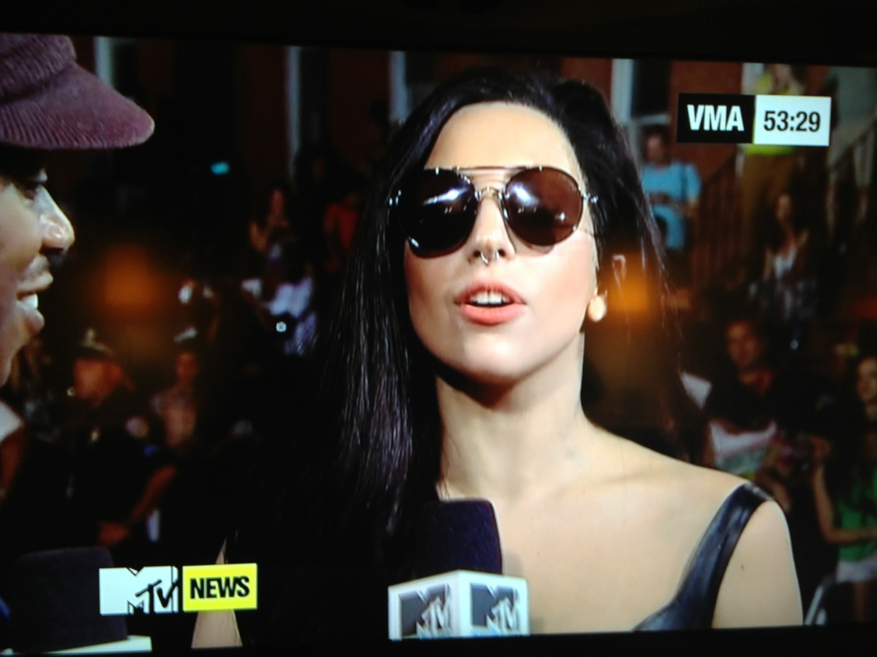 gagaloonews:  GAGA ON THE CARPET 