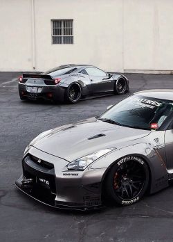 Nissan GT-R