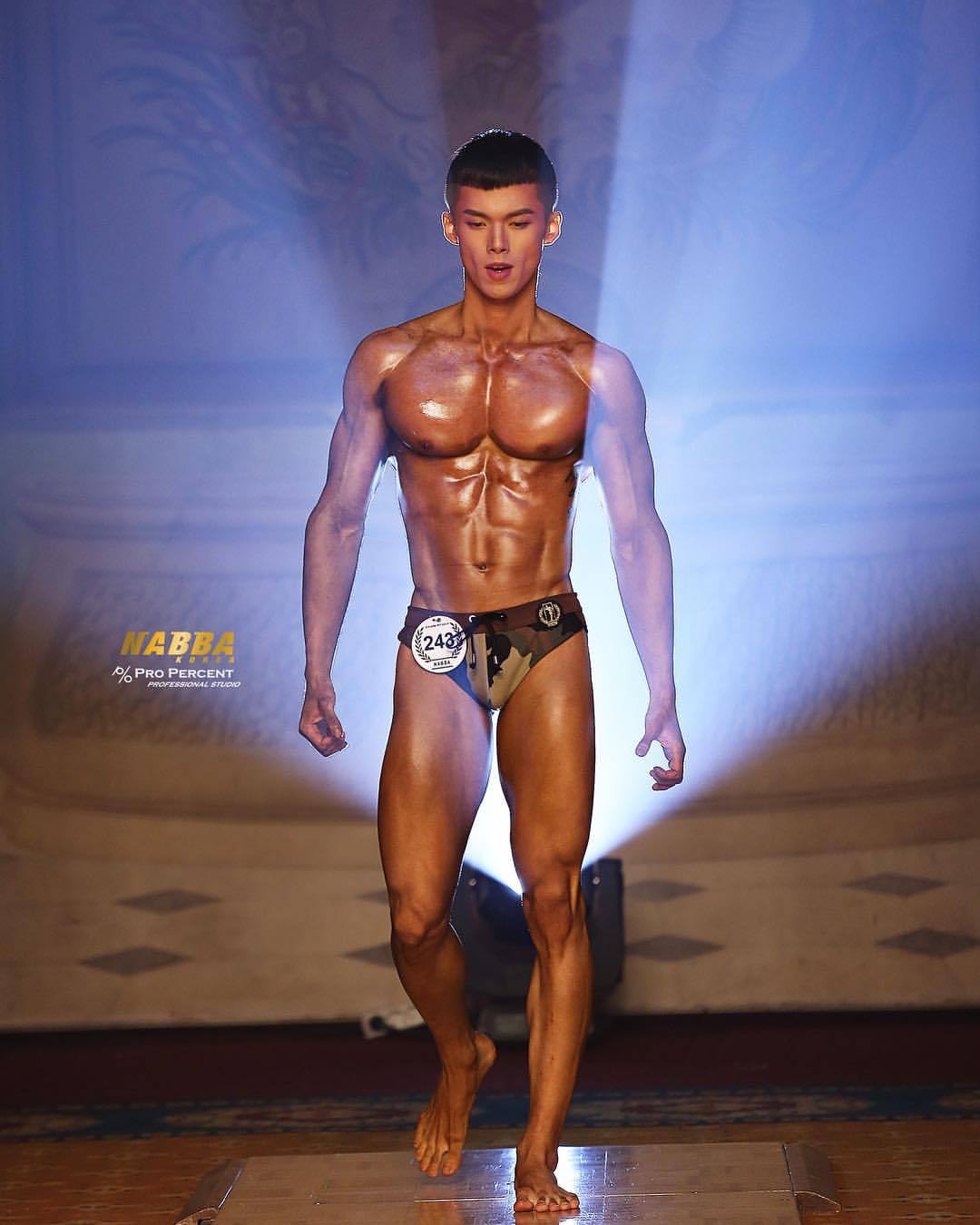 shreddedobsession:Lee Hyun Se