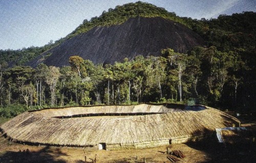 Shabono, Yanomami communal dwelling / Venezuela, Brasil