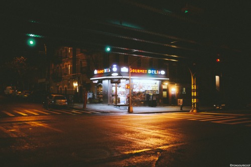 now-youre-cool:  Late Nights in Queens