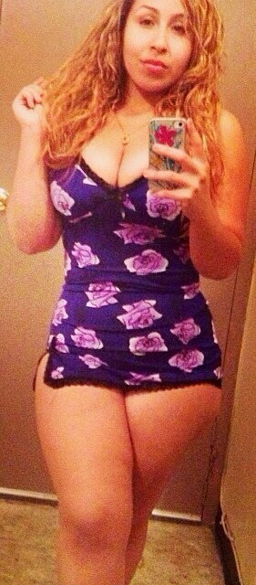 thickazzgurlz:  Thickazzgurlz
