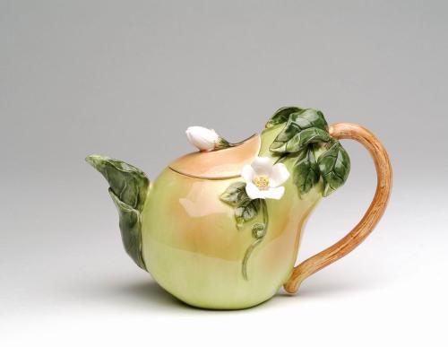 eyeheartfarms:Handpainted fruit teapots(Etsy)