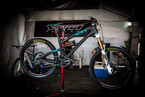 f9dtkfm:  Setup  Frame – Yeti SB66c – medium Fork – Fox Float 36, 180mm @90psi  Shock – Fox Float X 