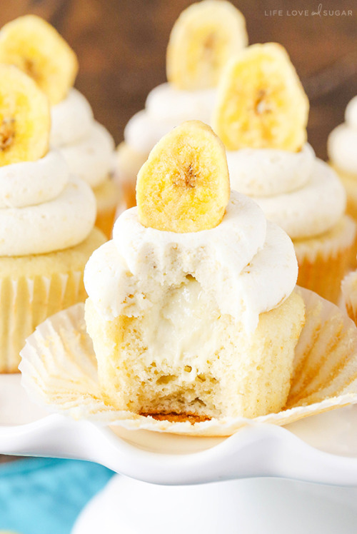 Banana Cream Pie CupcakesAll we need is food ♡
