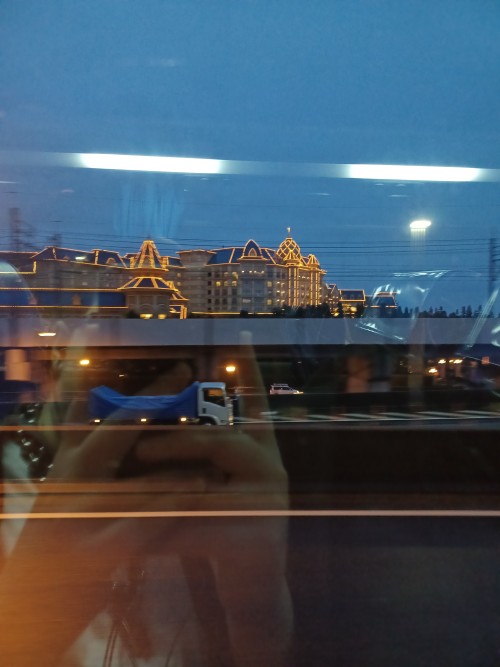 Wsg Guys? I'm In Japan Rn!!! Having So Much Fun!!! Here R Sum Pics I Took On My Bus From The Airport