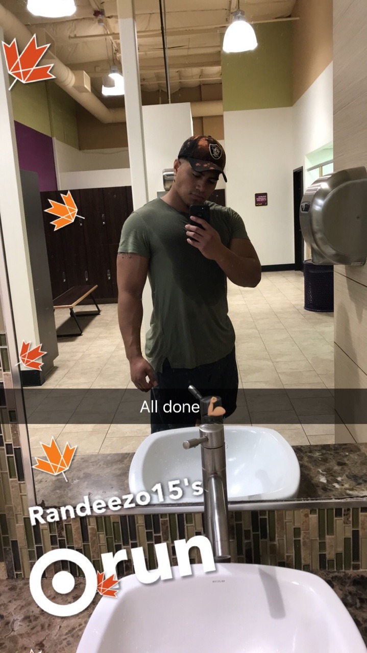 polyuso32:  Some gym selfies 💪🏽💕 #2018