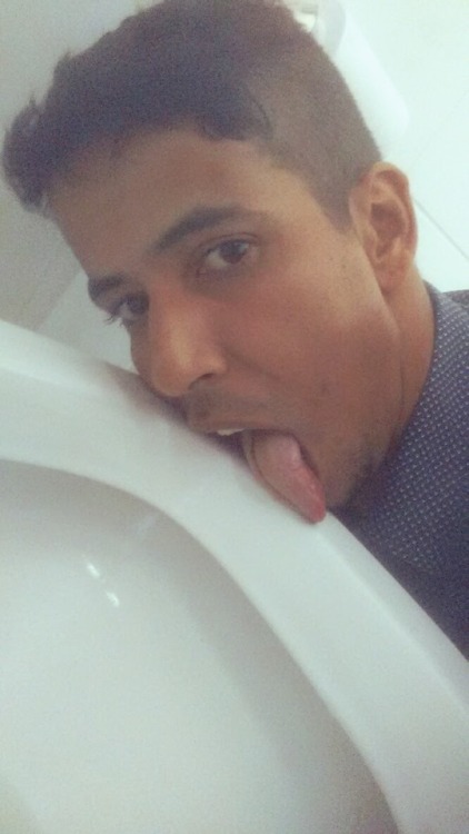 puto86:male urinated in the bathroom of work and went to do my part humiliation bitch deer exposed p