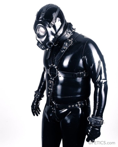 With tropical temperatures being washed away by rain and wind it’s time to enjoy latex again on a da