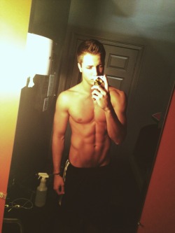 shrugged:  heyskyler:  reedisonspeed:  Yet another shirtless selfie…yay..  why are you not in my bed  oh my god