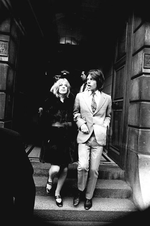 pinkfled:Marianne Faithfull and Mick Jagger leaving court after convicted of illegal possesion of dr