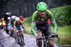 gibier3000:  A former CX World Champ winning