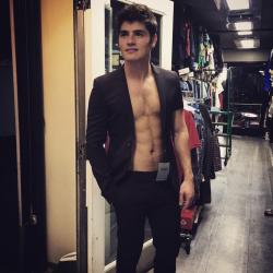 hotcelebs2000:  GREGG SULKIN