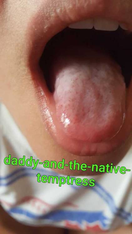 Don&rsquo;t swallow till Daddy tells you to!