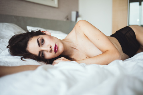 b-authentique:  Michelle Frankie Miles by Simon Fessler Keep reading