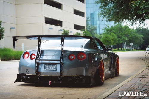 lowlife4life:@chassisfab Liberty Walk GTRhttps://flic.kr/p/HhBdxy