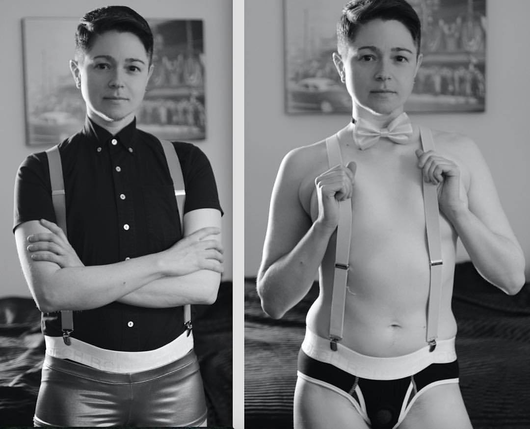 sex-obsessed-lesbian:  drunkpunchdead:  petitedeviant:  😍  Oh my yes    Wha huh